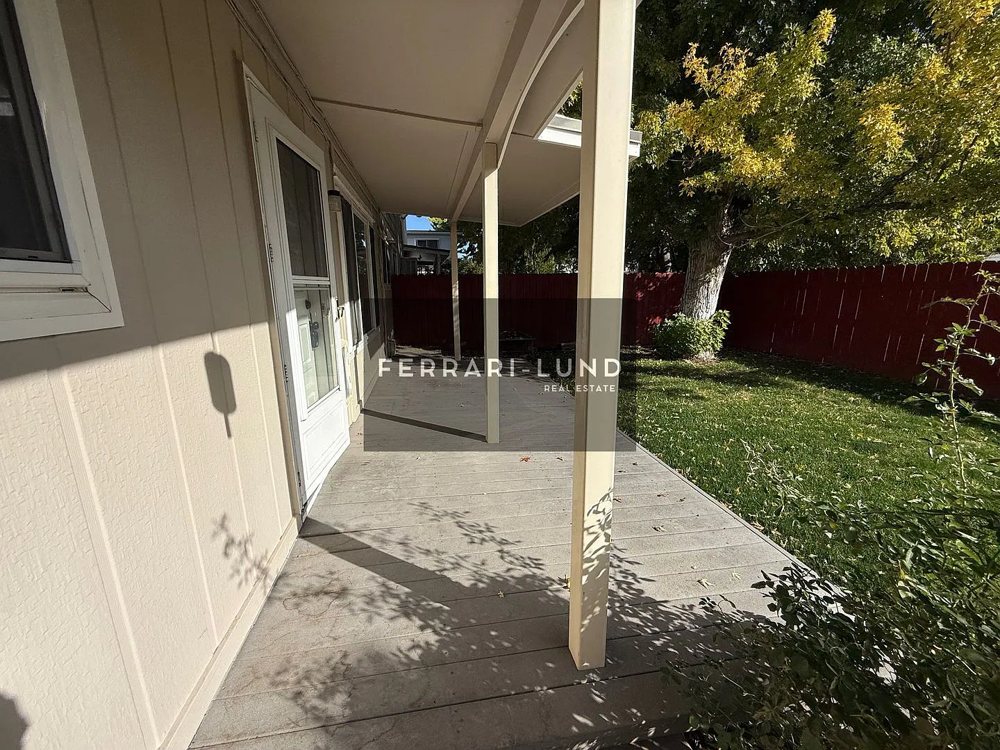 Beautiful South Reno Townhome 3 Bedrooms, 2.5 Bathrooms! - Kay DeAlba Property! — Photo 4