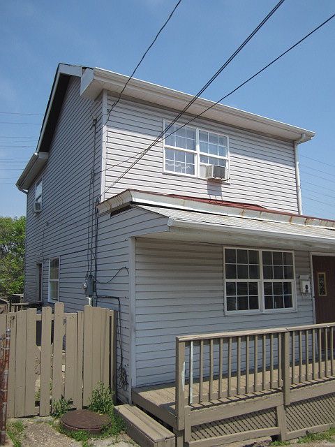 1st image of 222 Sagamore St