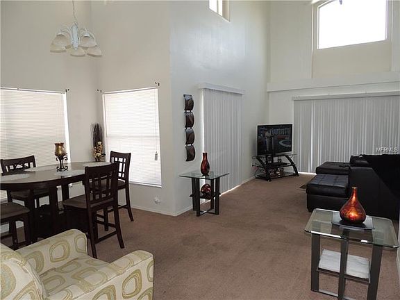 5th image of 3215 Brewster Dr
