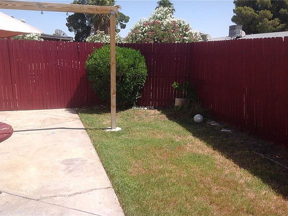 3rd image of 4742 Alta Mesa Way
