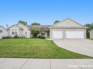 2092-2094 Kinnrow Ave NW, Grand Rapids, MI 49534