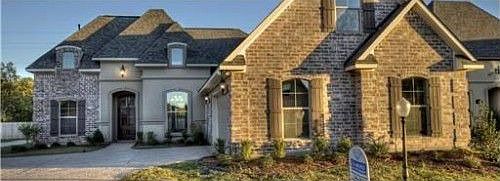 1st image of 746 Dumaine Dr