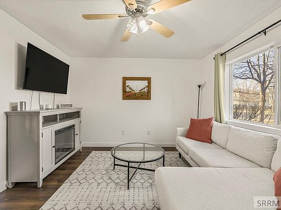 4th image of 612 Sunflower Rd