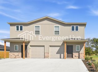 405 A W Cloud Dr, Siloam Springs, AR 72761
