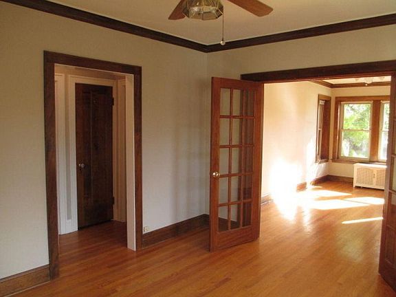 5th image of 6214 N Naper Ave APT 1F