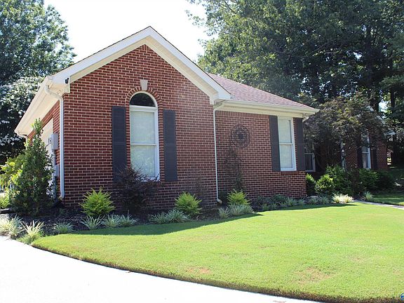 3rd image of 116 Portico Dr