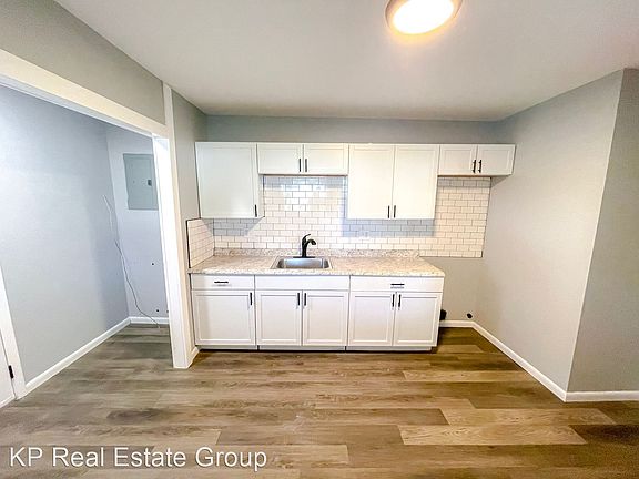 5th image of 3084 Fairwood Ave