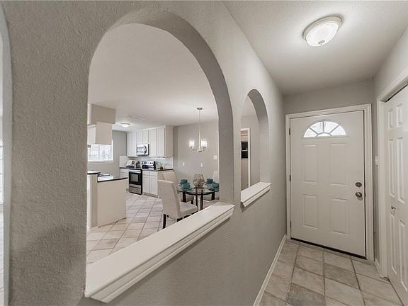 5th image of 1828 Tameria Dr