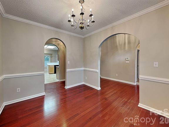 4th image of 5611 Timbertop Ln