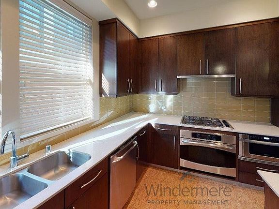 5th image of 221 W Sumach St
