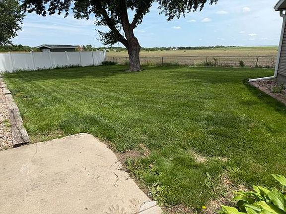 2nd image of 404 Pheasant Dr
