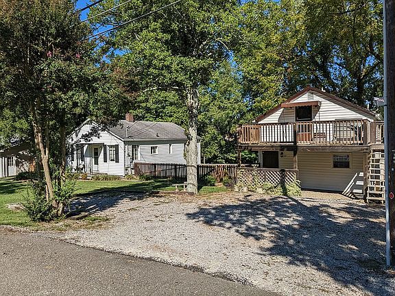 3rd image of 7439 Westridge Dr #A