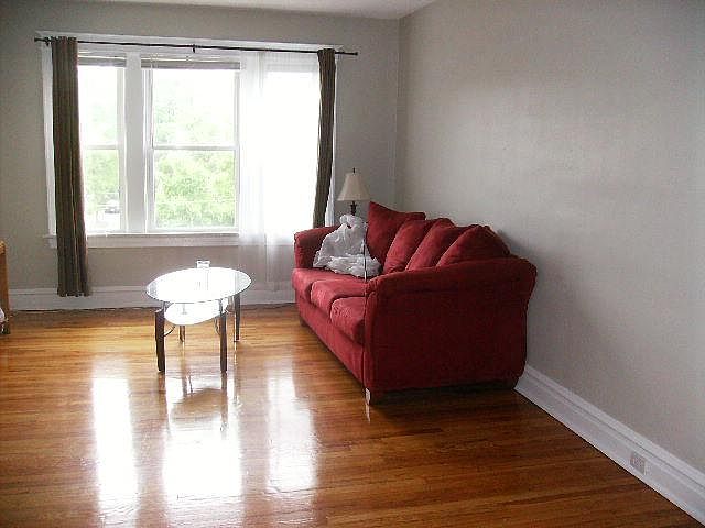 1st image of 766 Kingsland Ave Floor 3D