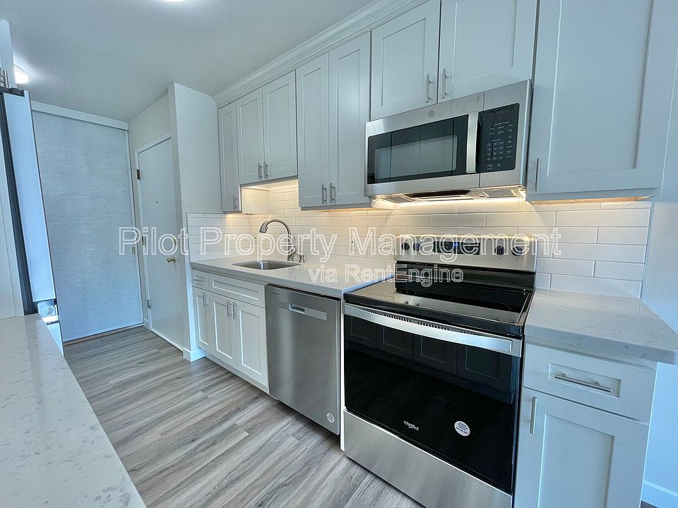 1st image of 5512 15th Ave NE APT 101