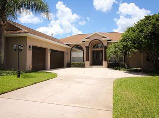 1106 Grovesedge St, Valrico, FL 33594