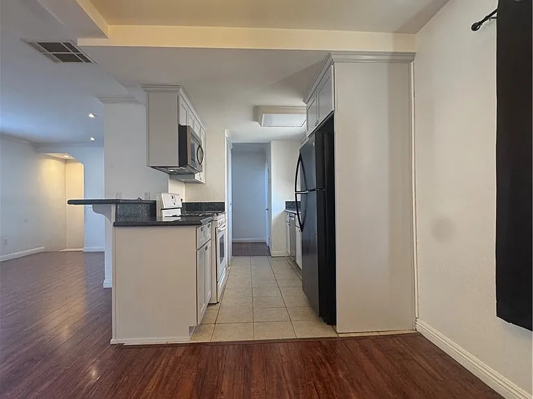 1039 Mount Olive Dr — Photo 7