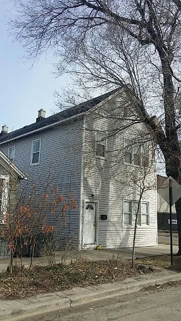 1st image of 2800 S Hillock Ave