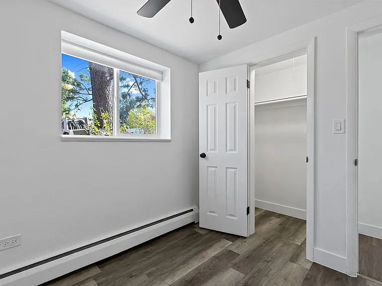 3523 S Cherokee St — Photo 28