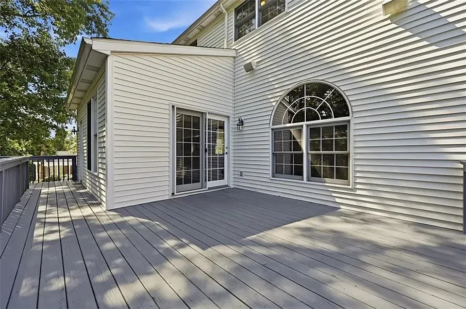 4 bed, $3,500 — Photo 4
