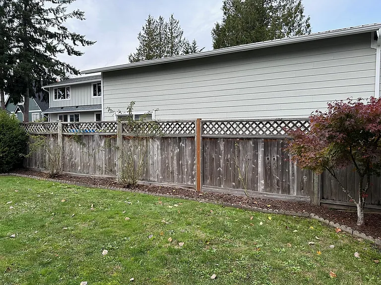 1719 E Illinois St — Photo 16