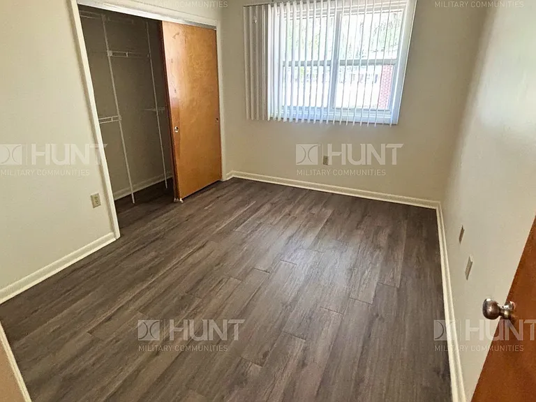 198 E Dove Ln — Photo 2