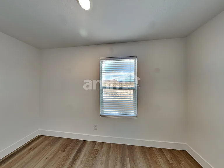 11153 Magallanes St — Photo 15