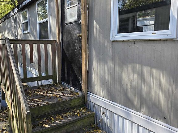 2nd image of 1519 Olmstead Rd #20