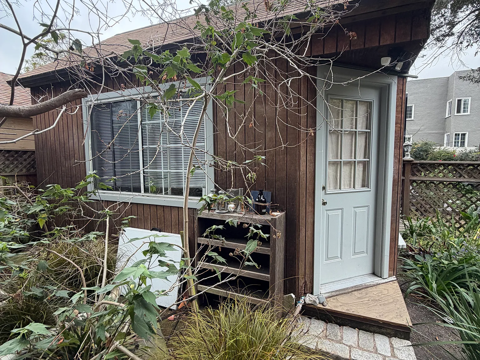 Studio, 200 sqft, $1,800 — Photo 2