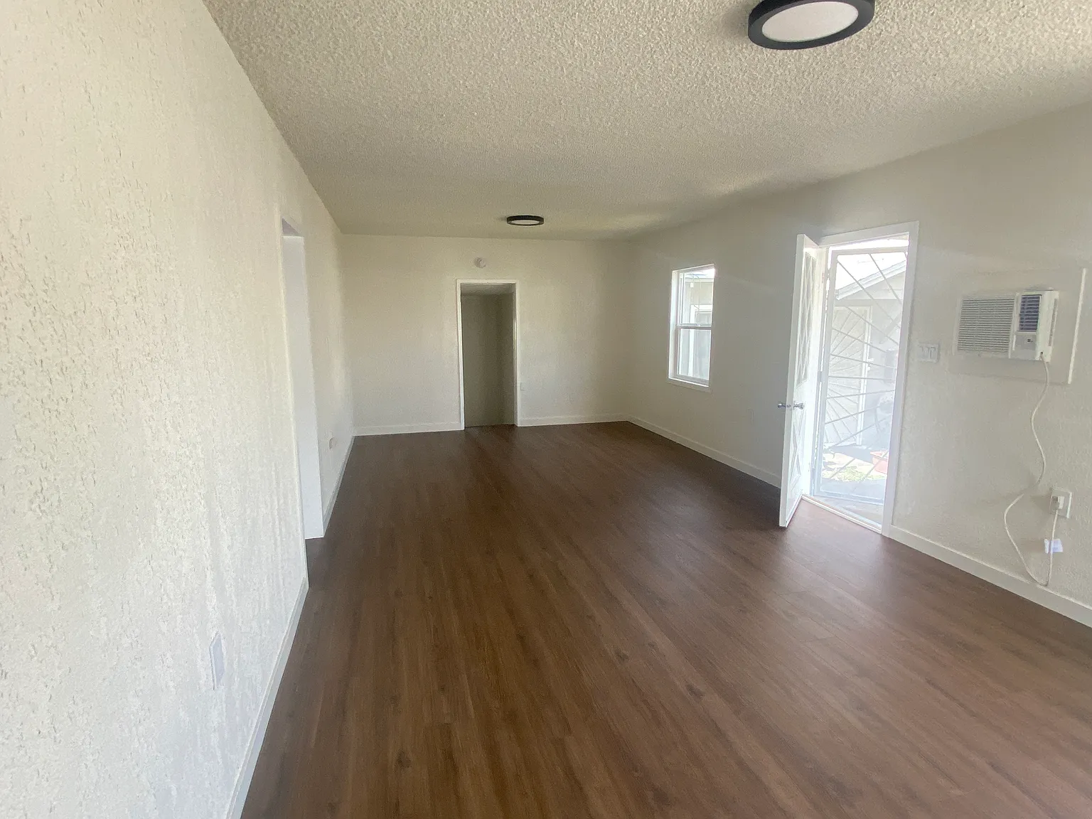 4 bed, $3,250 — Photo 2