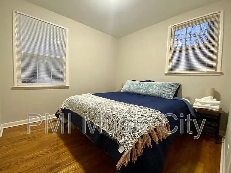 322 Arrington St — Photo 11