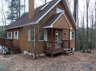 48 S Longford Lake Rd, Brackney, PA 18812