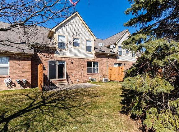 5th image of 4080 April Ln #21