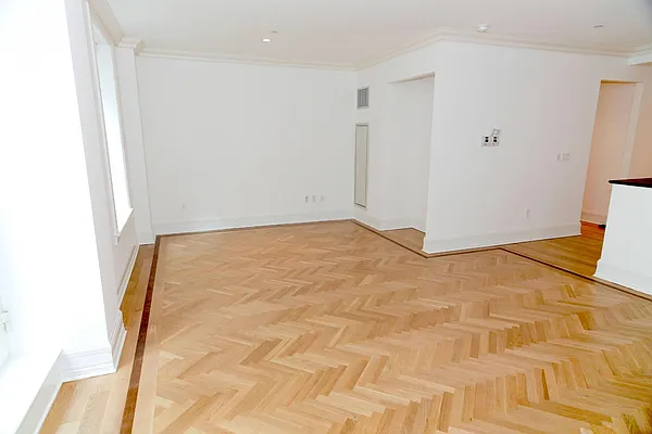 Rented by David H. Kim, LREB | media 10