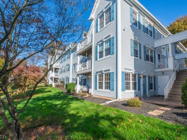 918 Magnolia Ln, Branchburg Twp., NJ 08876