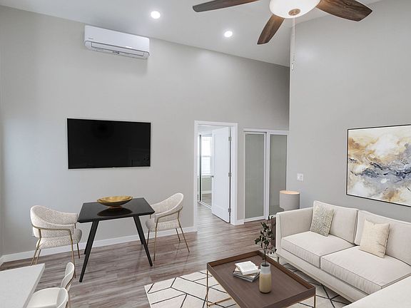 5th image of 205 W Vermont Ave #14