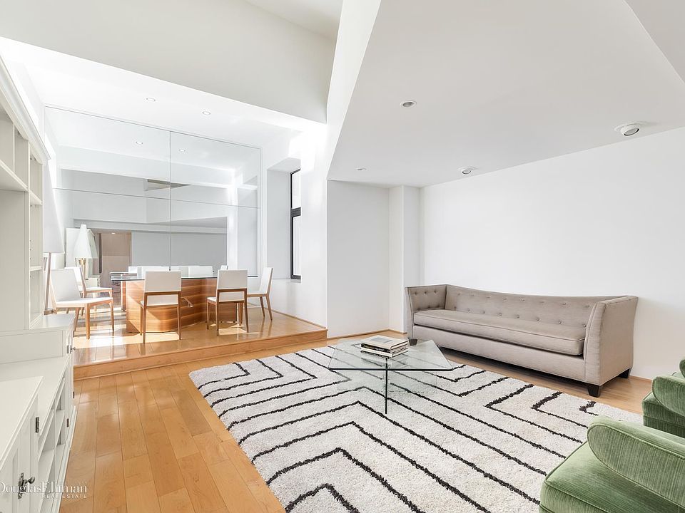 1st image of 135-145 W 70th St #8H