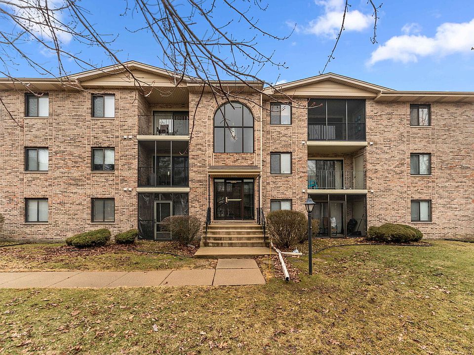 1st image of 4926 134th St APT 204