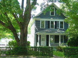 273 Flax Hill Rd, Norwalk, CT 06854