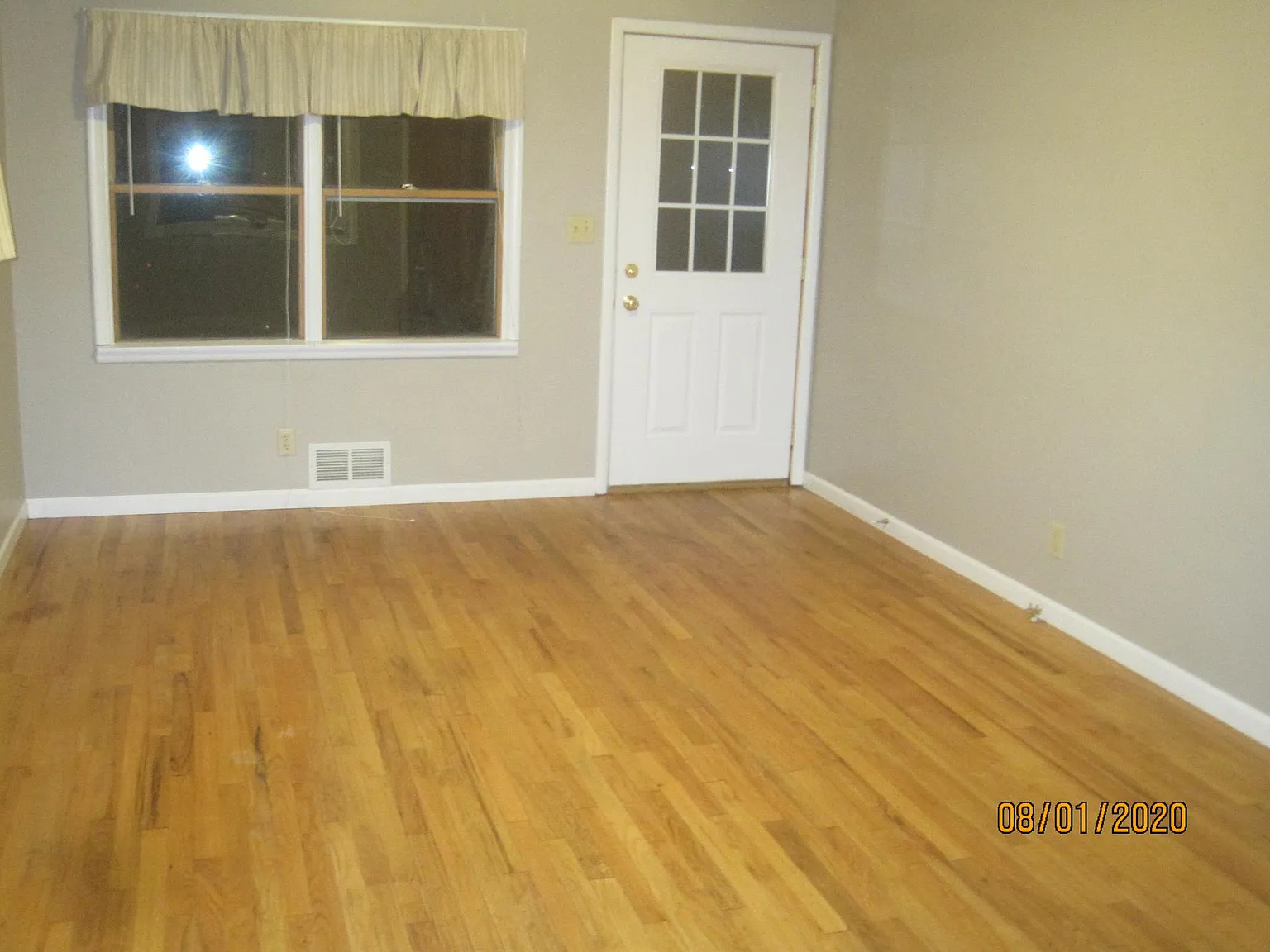 516 S Lucas St photo 1