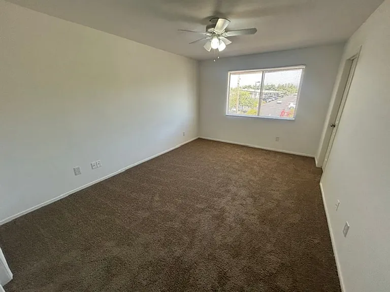 2047 E Laura Ave — Photo 5