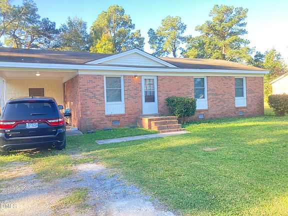 2nd image of 1405 Mockingbird Ln