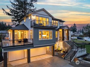 1215 Pilchuck Pl, Fox Island, WA