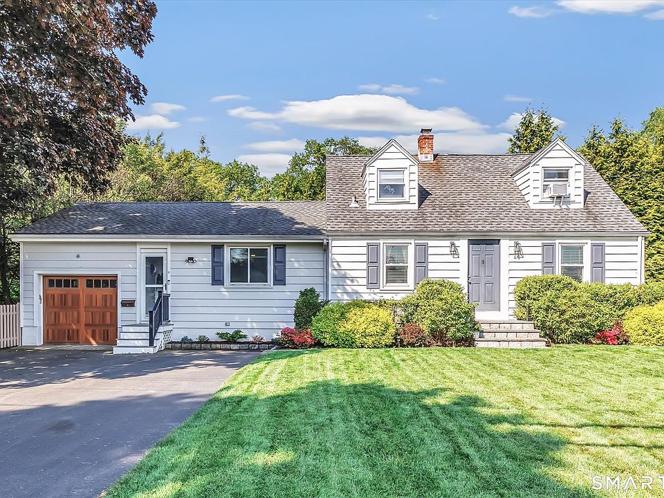 1st image of 40 Walter Avenue