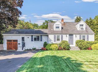 40 Walter Avenue, Norwalk, CT 06851