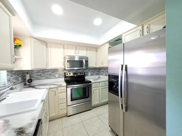 1679 SE Green Acres Circle #202, Port St Lucie, FL 34952