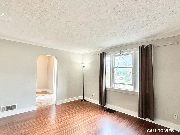 132 Bridgeport Rd E #1 — Photo 1