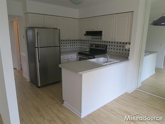 3rd image of 1770 Brentwood Dr