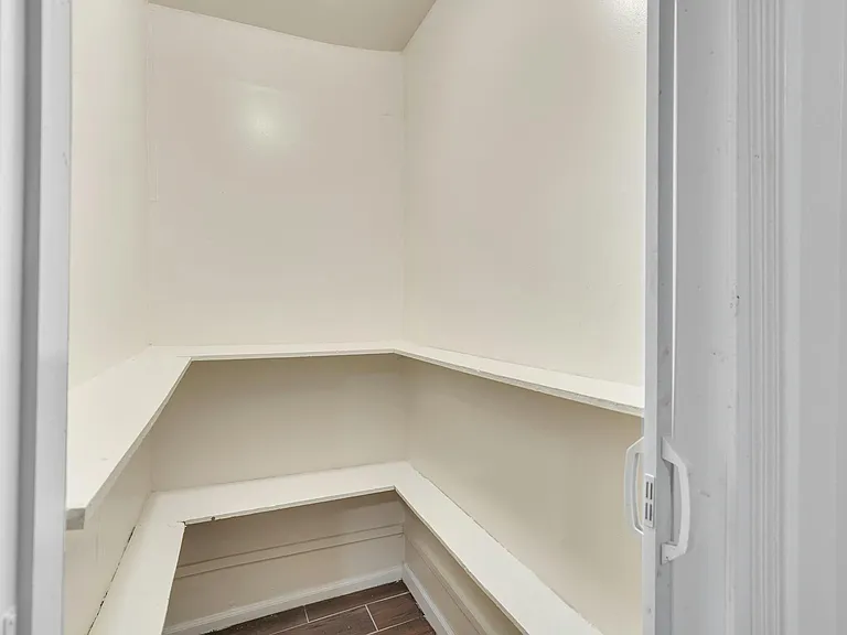 86 Eaton Pl #3 — Photo 16