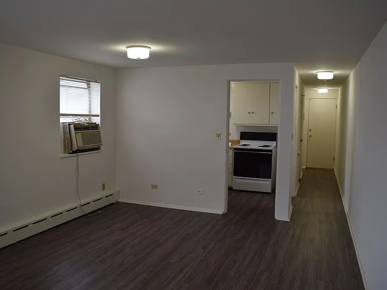 312 W Clark St — Photo 20