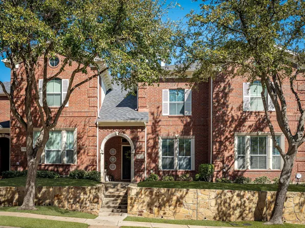 321 Legends Dr, Lewisville, TX 75057